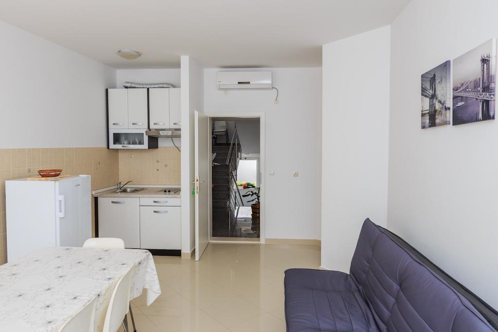 Apartments Rogulj Rogoznica  Zimmer foto