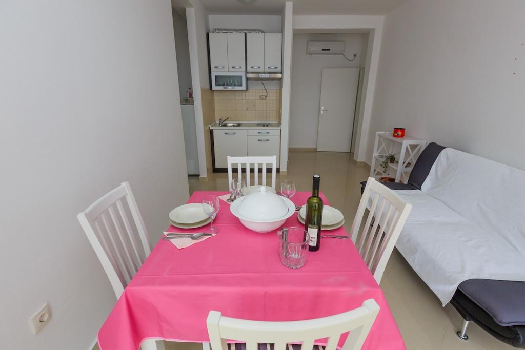 Apartments Rogulj Rogoznica  Zimmer foto
